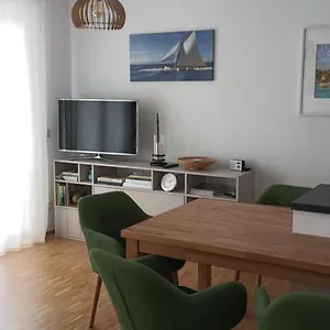 Wunderschoene Direkt An Der Elbe, Alt-und Neustadtnaehe , Dresden Deutschland