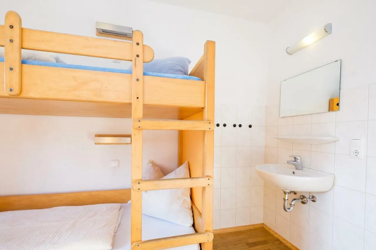 Hostel Jugendherberge Mittenwald